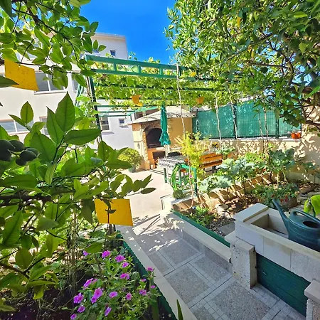 Cosey For 2 Free Private Parking Appartamento